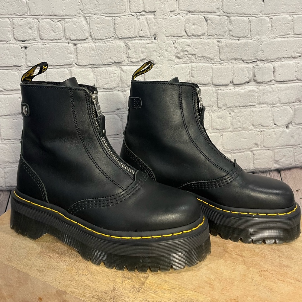 SOL***Dr. Martens Women's Jetta Platform Boots 39 - Picture 7 of 9